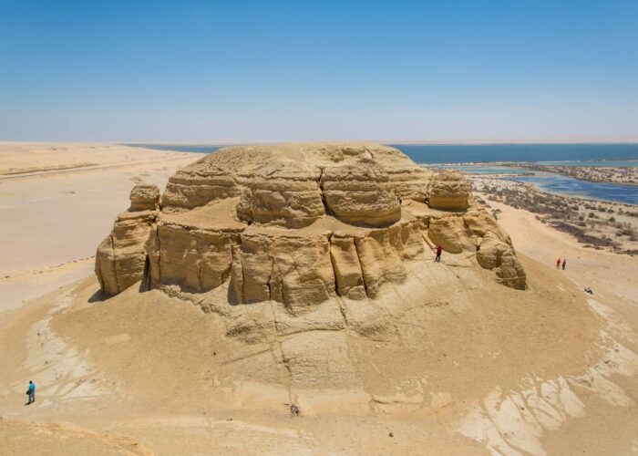 Medawara's Vista: Fayoum's Sweeping Horizons